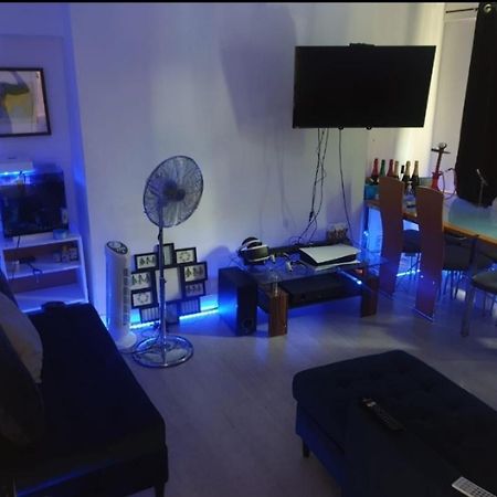 Lovely 1 Bedroom Apartment 5 Mins From Shorditch 런던 외부 사진